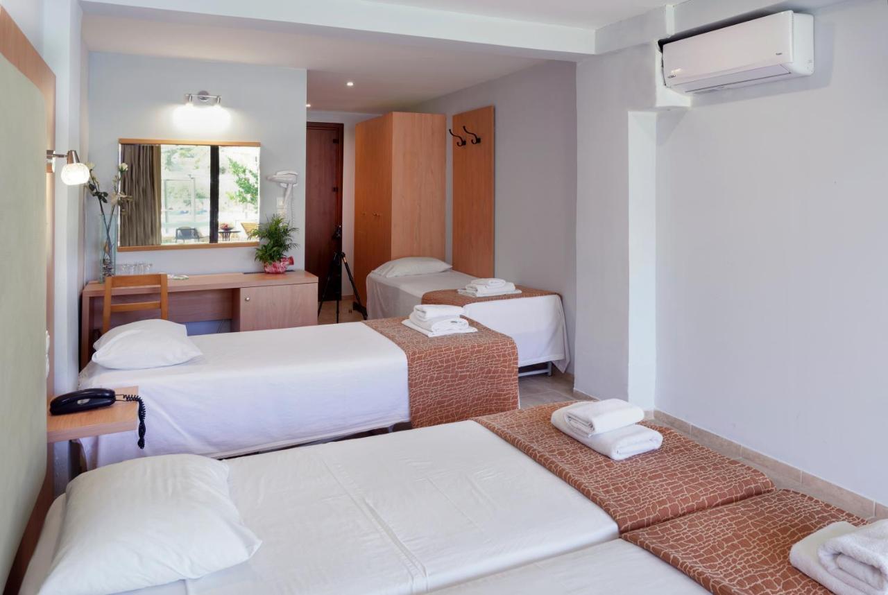 Hotel Punta Buitenkant foto